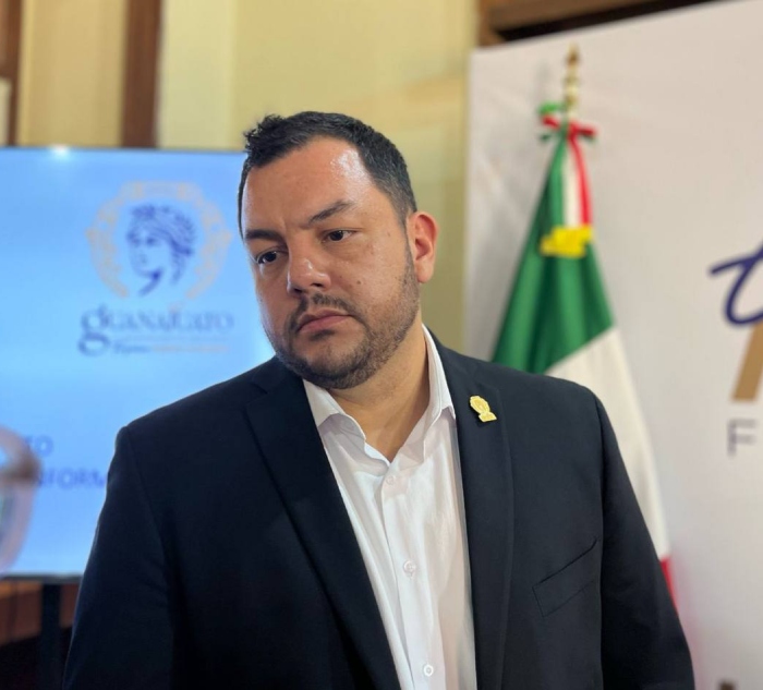 Suspenden e investigan a Valencia Gallo por su participación en riña.