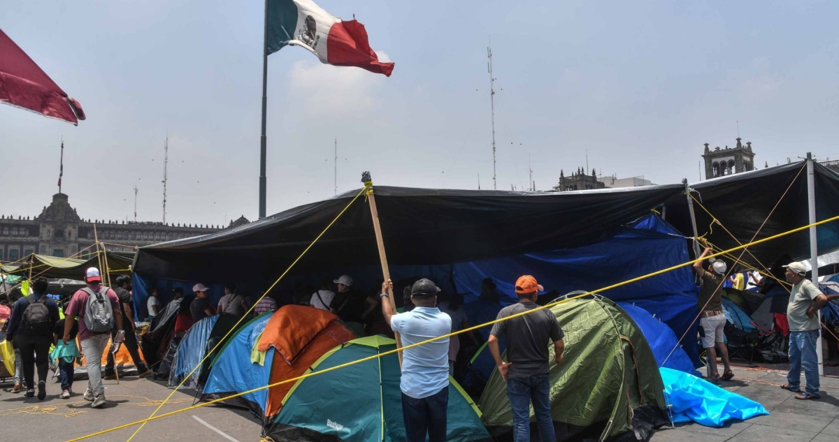 Las y los docentes de la CNTE llevarán a cabo manifestaciones en la SEP, la SHCP, así como en el INE. El magisterio demanda la abrogación de la Ley del ISSSTE.