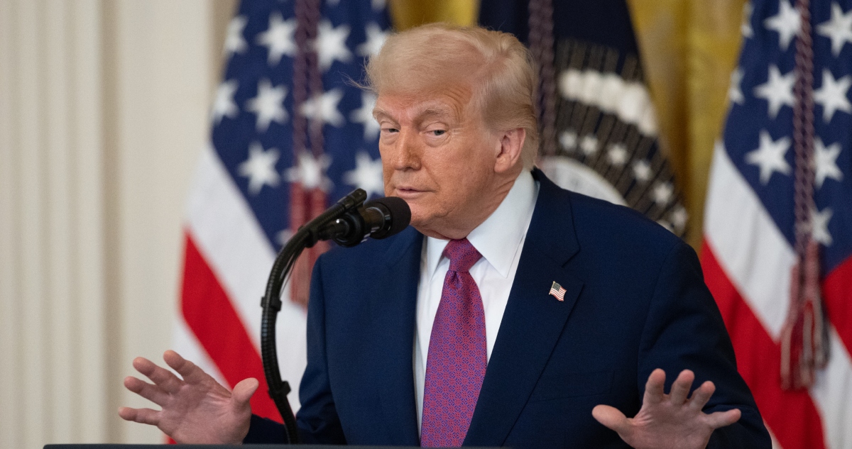 Donald Trump amenaza a España con represalias comerciales por no comprometerse con el cinco por ciento en Defensa