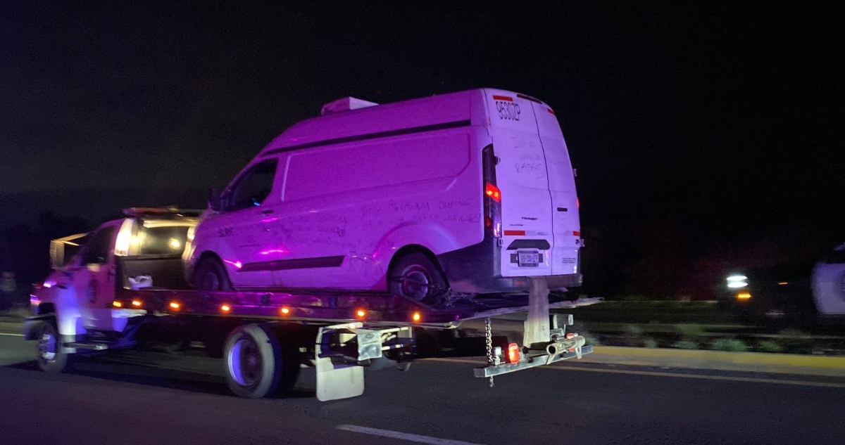 La Fiscalía de Sinaloa confirmó el hallazgo de 20 cuerpos en Culiacán. De acuerdo con el reporte de las autoridades, 16 estaban adentro de una vagoneta.