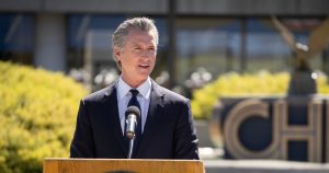 Gavin Newsom, el Gobernador de California.