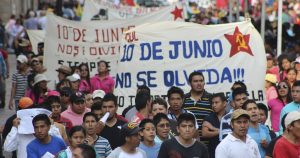 La Presidenta Claudia Sheinbaum Pardo afirmó que el expediente sobre la represión estudiantil del 10 de junio de 1971, conocida como el Halconazo o la masacre del Jueves de Corpus, continúa abierto. En tanto, la Secretaria de Gobernación, Rosa Icela Rodríguez, aseguró que no se dará “carpetazo” al caso.