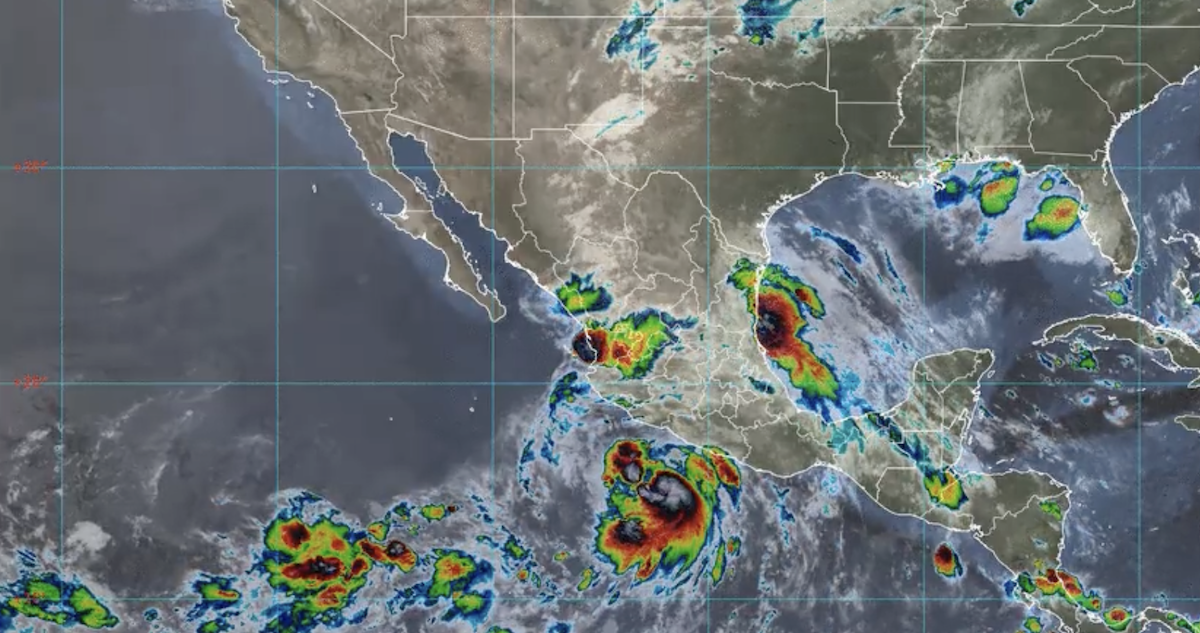 La tormenta tropical "Flossie" podría intensificarse a huracán categoría 1 durante el transcurso de este lunes, alertó el Servicio Meteorológico Nacional (SMN).