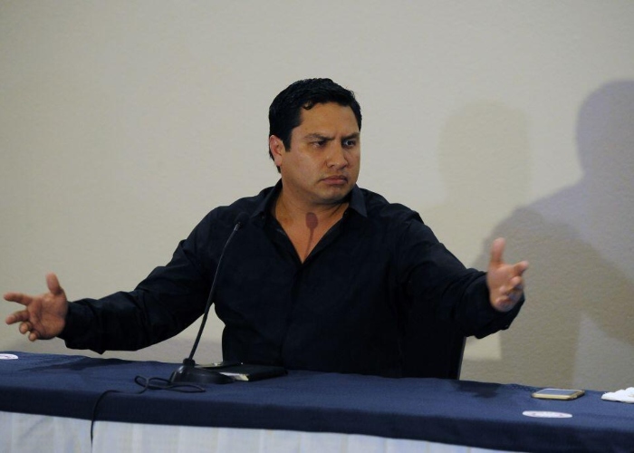 Al cantante mexicano Javier Rosas le revocaron su visa para poder ingresar a los Estados Unidos (EU) de manera legal.