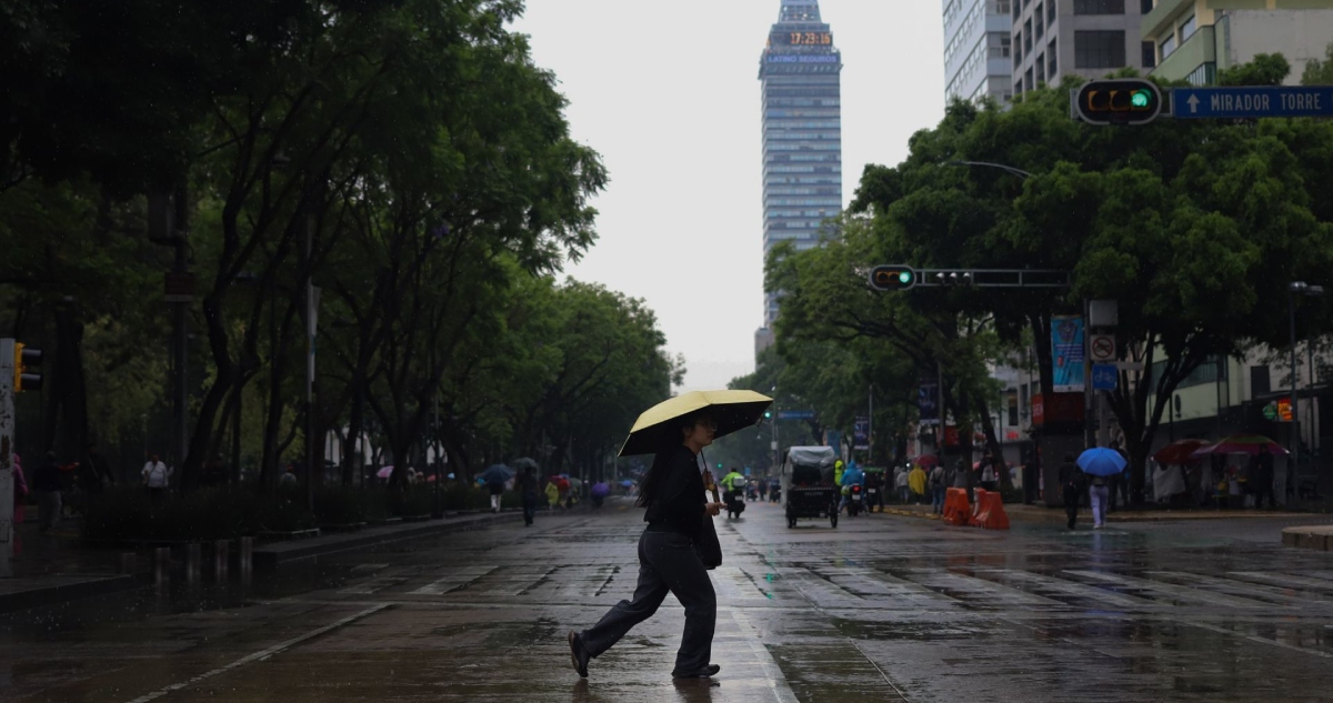 Protección Civil activa alerta amarilla por lluvias en Ciudad de México.