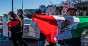 Migrantes en huelga contra Trump