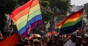 El avance de los derechos y el reconocimiento de la comunidad LGBTQ+ se ha complicado, pero también hay avances.