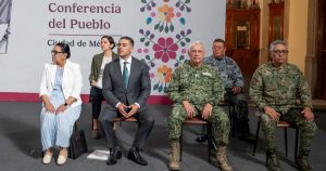 Las autoridades del Gobierno federal y de la Ciudad de México decidieron no informar avances sobre el asesinato de los dos colaboradores de Clara Brugada.