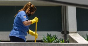 La prohibición de la subcontratación laboral benefició a los trabajadores mexicanos.