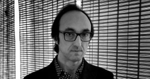 ENTREVISTA ¬ La identidad es una alucinación del ego: Agustín Fernández Mallo