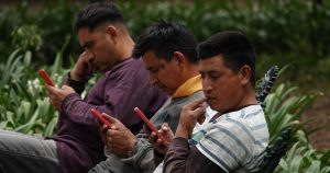 Se incluyen las plataformas digitales relacionadas con películas, música, videojuegos y apps móviles.