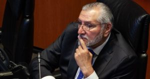 ¿Dónde está el límite en el que la política cercena la ideología, la ética, los valores?