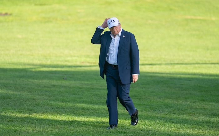 Ursula von der Leyen anunció que la UE mantendrá en suspenso las medidas de represalia contra los aranceles de EU para "seguir negociando" con Donald Trump.