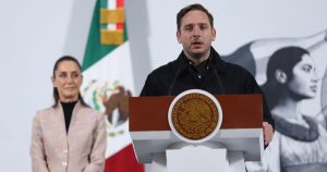 El Gobierno federal, encabezado por Claudia Sheinbaum, informó que al cierre de 2025 estarán en funcionamiento 31 hospitales y 12 unidades de medicina familiar.