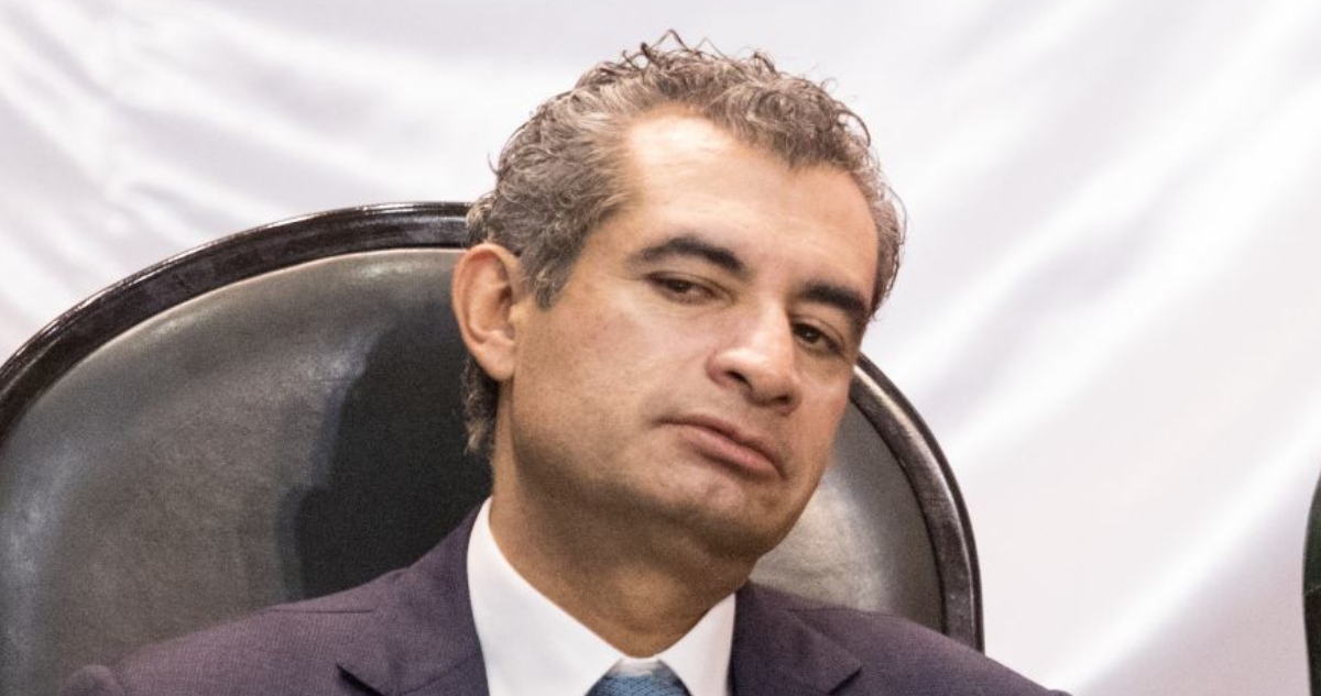 Tribunal anula expulsión de Enrique Ochoa del PRI por críticas a Alejandro Moreno