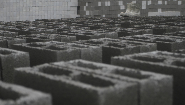 Familia Michoacan controaba el precio del pollo y materiales de construcción.