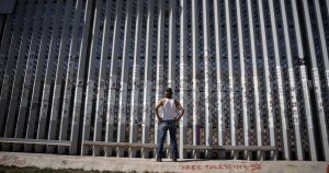 Los cruces de migrantes a través de la frontera sur descienden a un mínimo histórico.