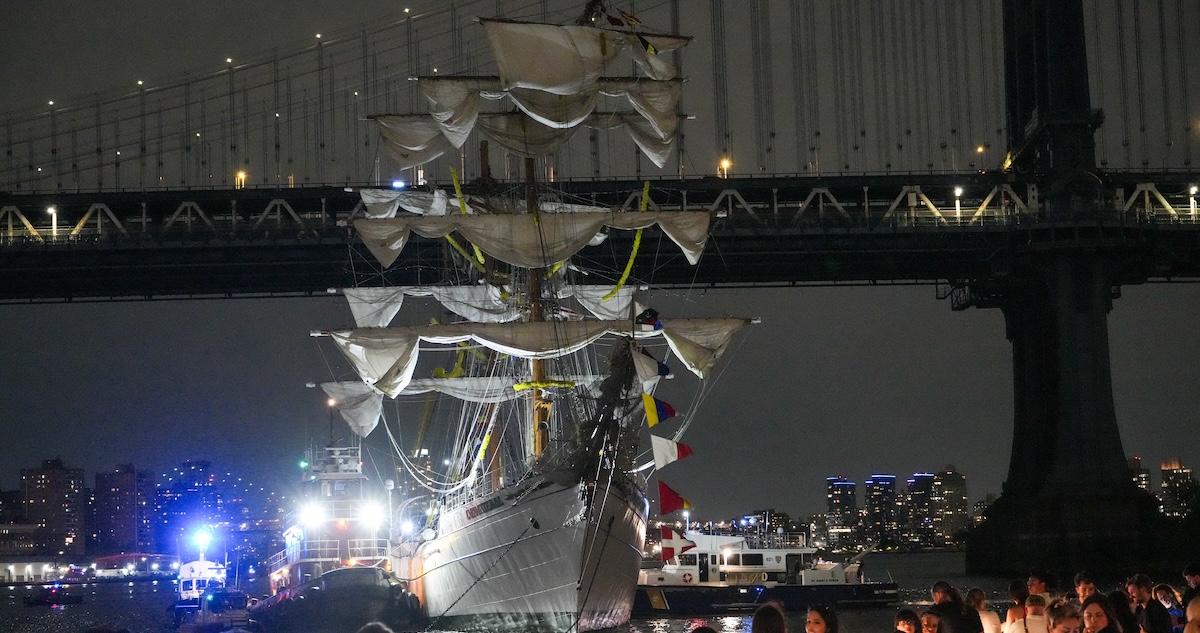 La Junta Nacional de Seguridad en el Transporte de EU emitió un primer informe acerca del choque del Buque Escuela "Cuauhtémoc" contra el Puente de Brooklyn.