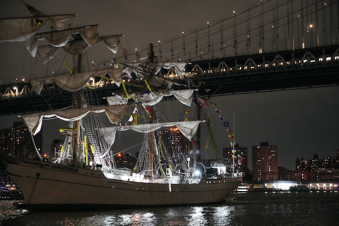 La Junta Nacional de Seguridad en el Transporte de EU emitió un primer informe acerca del choque del Buque Escuela "Cuauhtémoc" contra el Puente de Brooklyn.