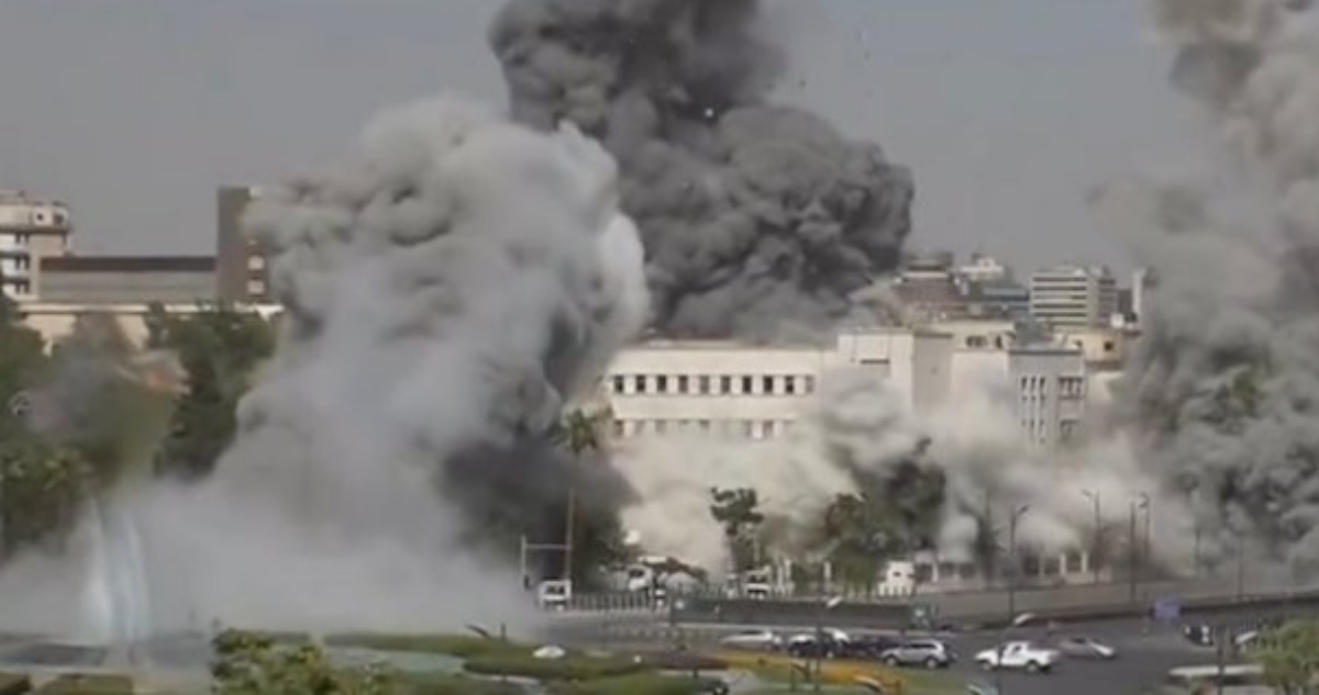 Al menos 3 personas murieron y 34 resultaron heridas en bombardeos de Israel contra la sede de las fuerzas armadas de Siria y la zona del palacio presidencial.