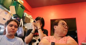 Yuriana fue interceptada por agentes de migración; su familia la busca en Los Ángeles