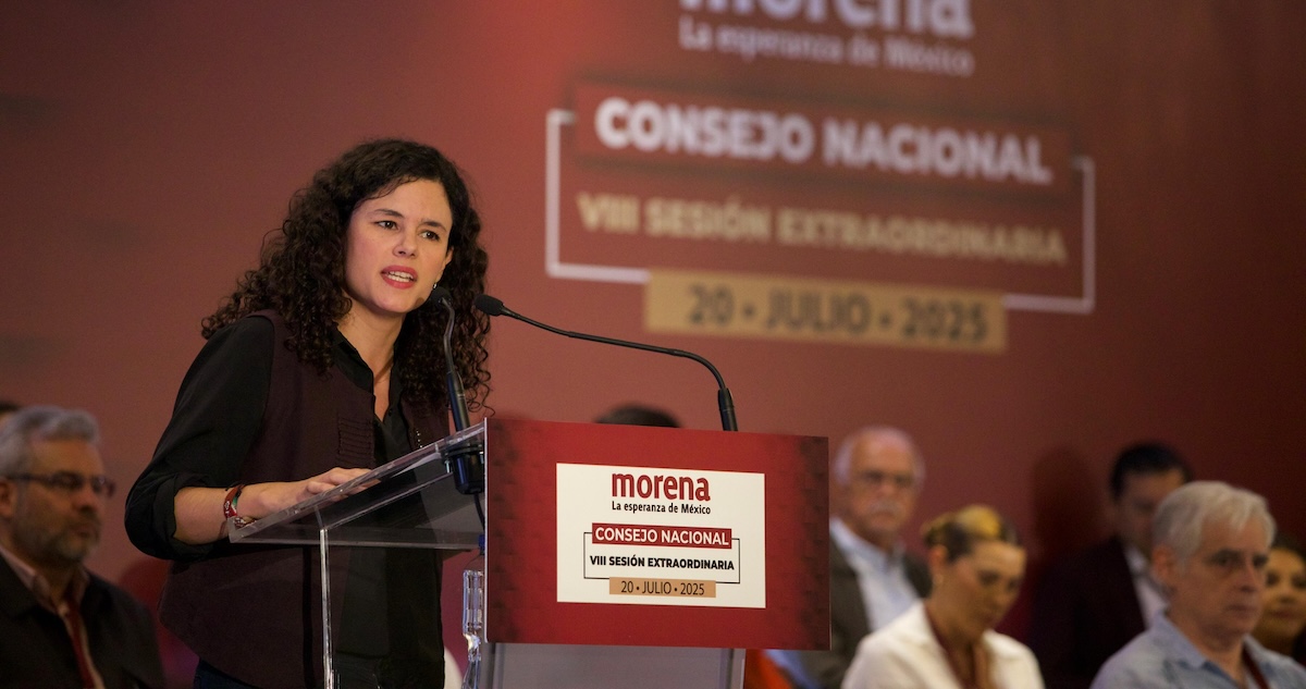 Luisa María Alcalde Luján, presidenta del Comité Ejecutivo Nacional de Morena, advirtió que su partido no protegerá a quienes incurran en actos de corrupción.