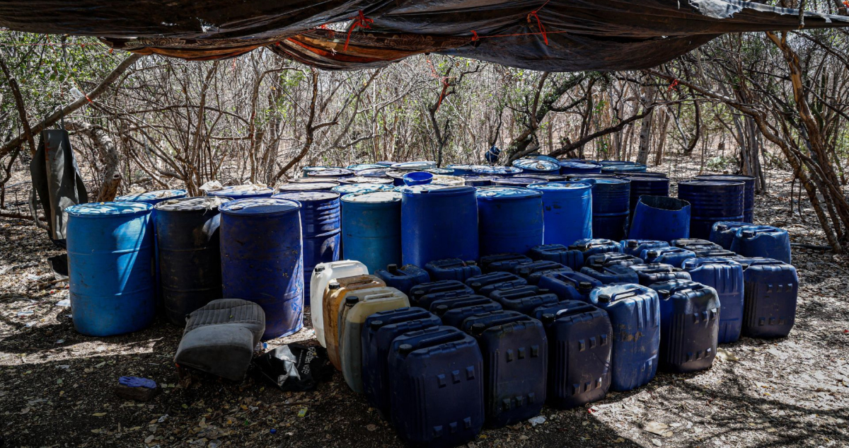 FFAA incautan cinco toneladas de droga en Culiacán; desmantelan dos laboratorios.