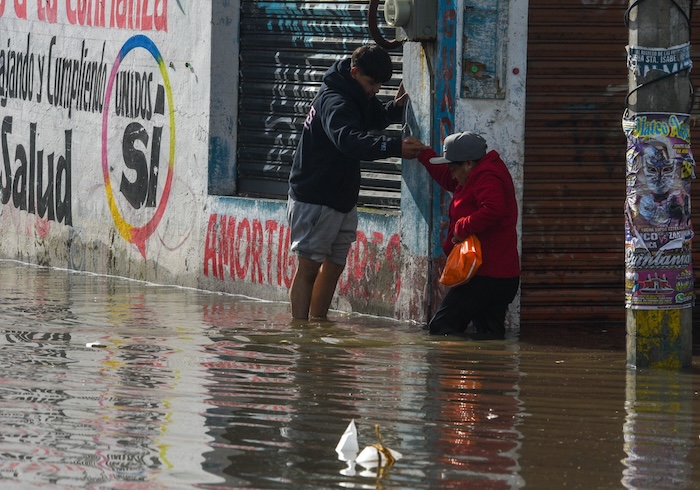 Ante las recientes inundaciones que han afectado al centro del país, la Secretaría de Salud del Edomex emitió recomendaciones para prevenir enfermedades.