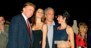 Epstein y Donald Trump en una fiesta, cuando el presidente de Estados Unidos era un conocido empresario de Nueva York.