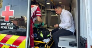 El periodista Jorge Heras fue atacado y amenazado cuando llegaba a su trabajo en Mexicali para conducir su programa Ciudad Capital, junto a Eduardo Villalugo.