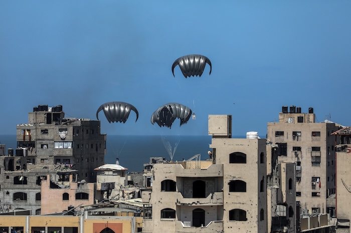 Netanyahu afirmó que Israel no se anexionará la Franja de Gaza, pero que tomará el control del enclave palestino "por seguridad" y cederá su administración.