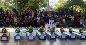 Asesinan a ocho policías comunitarios en Ayutla.