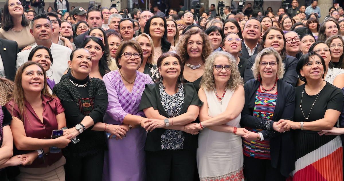 La Jefa de Gobierno de la CdMx, Clara Brugada , presentó su iniciativa de Ley del Sistema Público de Cuidados para erradicar la división sexual del trabajo.