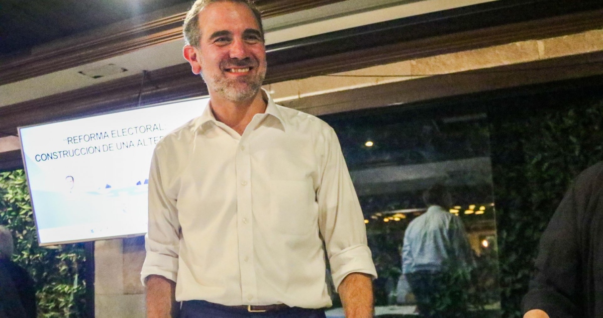 El titular de la SEP, Mario Delgado, dijo que el nombre de Lorenzo Córdova ya no aparecerá en los libros de texto gratuitos tras el amparo que le dio la SCJN.