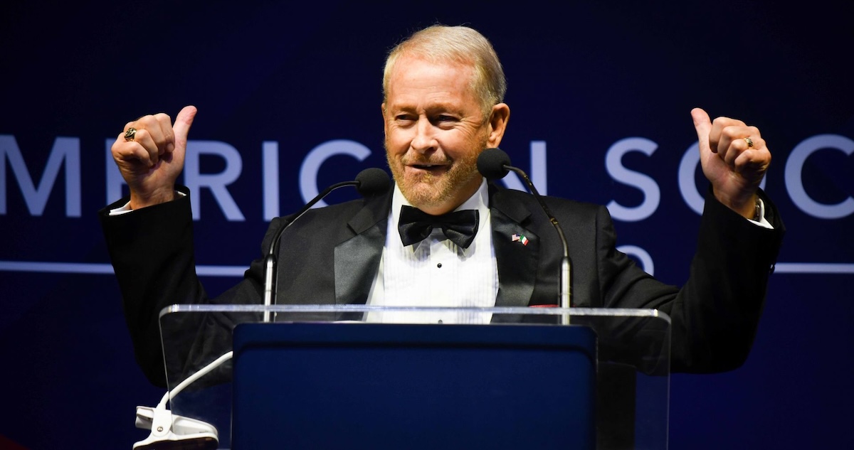 Ronald Johnson, Embajador de EU en México, afirmó que hay un "vínculo especial" entre la Presidenta Sheinbaum y Donald Trump.