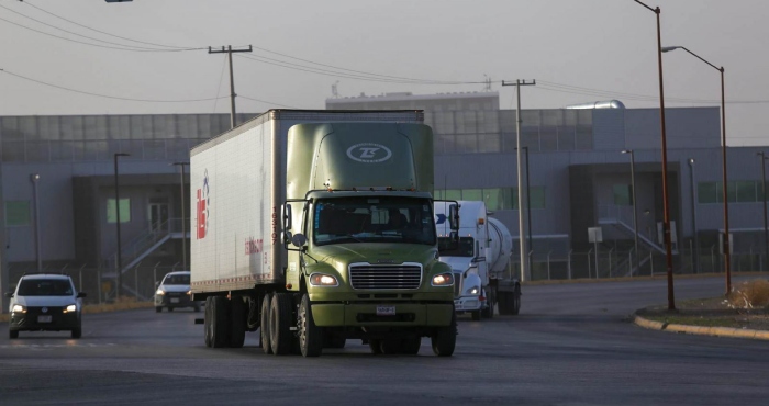 México sigue fuerte en el comercio con EU.