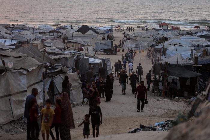 Hamás aceptó este lunes la propuesta de alto al fuego mediada por Egipto y Qatar, mientras Israel analiza condiciones sobre rehenes, desarme y control en Gaza.