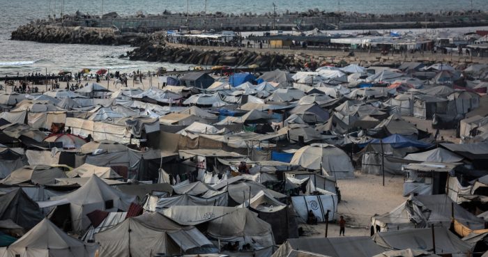 Hamás aceptó este lunes la propuesta de alto al fuego mediada por Egipto y Qatar, mientras Israel analiza condiciones sobre rehenes, desarme y control en Gaza.