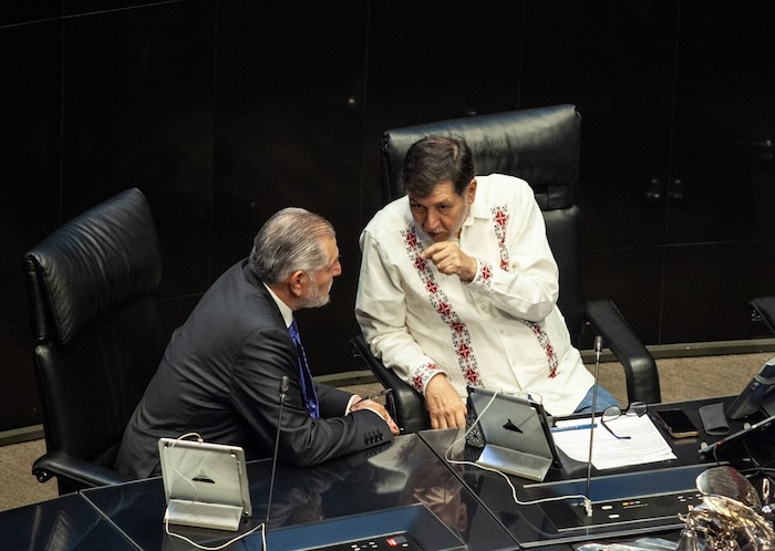 Fernández Noroña reconoció que dentro de la 4T hay fuego amigo, ya que el golpeteo no solo proviene de la oposición en general, también desde el interior.