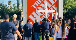 Siguen las redadas de ICE en Los Ángeles.