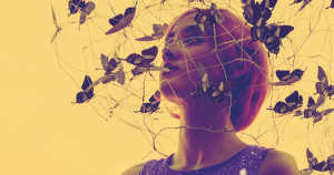 La mujer de las mariposas: una historia que palpa los hubieras y sus posibilidades