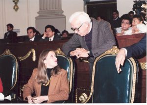 Itzel Castillo junto a su padre, el mítico líder izquierdista Heberto Castillo.