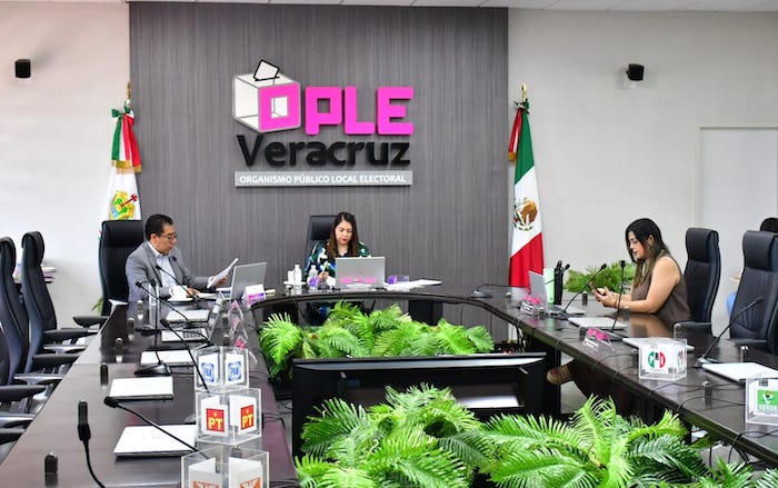 La existencia de los Organismos Públicos Locales Electorales, los OPLES, está en duda con la discusión que se desarrolla sobre una Reforma Electoral.