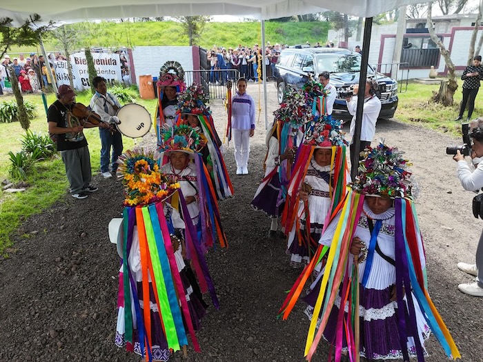 La Presidenta Claudia Sheinbaum Pardo afirmó que el pueblo de México le dio la fuerza y valor para negociar con el Presidente de Estados Unidos, Donald Trump.