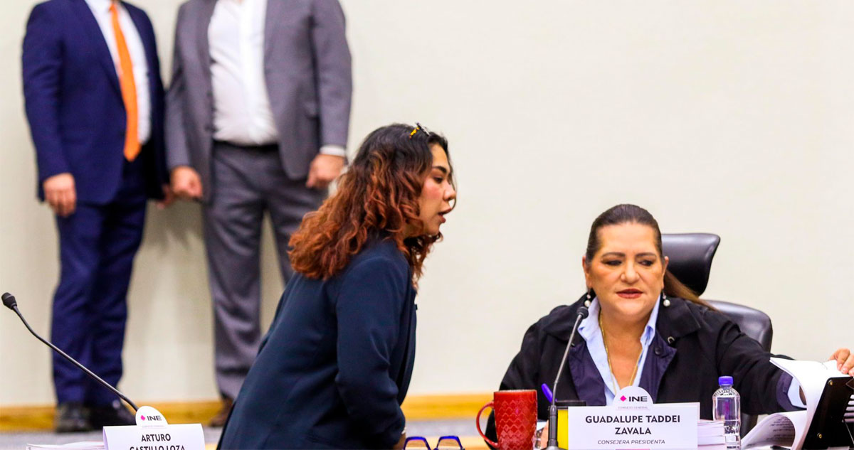 El PRI, PAN y MC se pronuncian en contra de reducir el financiamiento a partidos