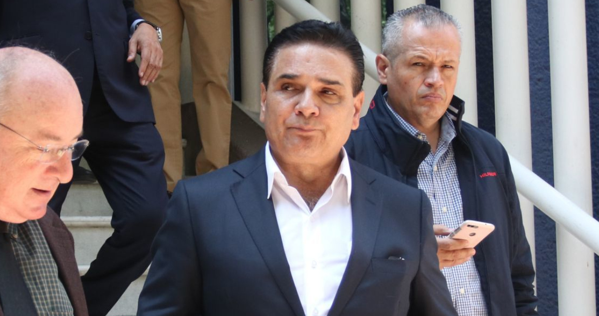 Silvano Aureoles falta a audiencia de imputación; la FGR lo causa de peculado.