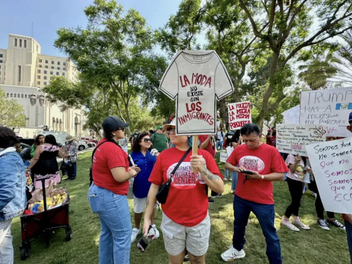 Las y los paisanos piden boicotear a Home Depot, Target, Walmart y McDonald’s por ayudar al ICE a realizar sus redadas migratorias en Los Ángeles, California.