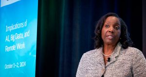 Trump despide a Lisa Cook, gobernadora de la Fed