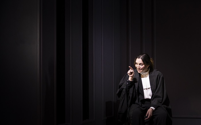 Obra Prima Facie protagonizada por Regina Blandón