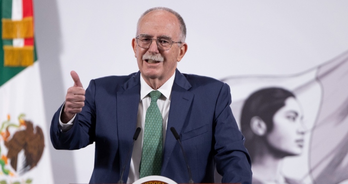 México prohíbe 35 plaguicidas tóxicos.